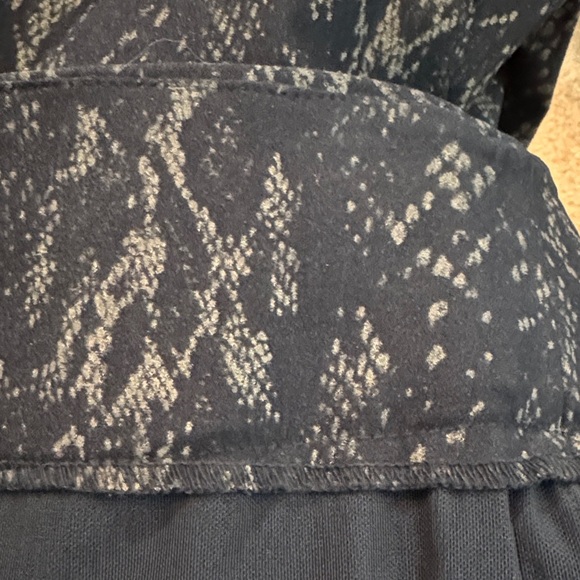 NWOT Style & Co. Black and Creamy Gold Snake Patterned Leggings Ponte Knit - Picture 7 of 8